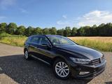 Volkswagen Sehr schöner Passat - VW Passat in Bonn