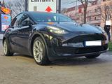 Tesla Model Y Hinterradantrieb RWD RWD - Tesla Model Y Gebrauchtwagen in Berlin