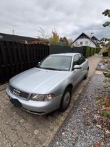 Audi A4 1.6 - - Audi A4 aus 1997: 1.6