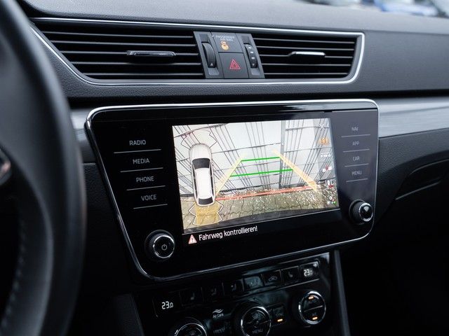 Superb Combi 2.0 TDI Style DSG MATRIX+RFK+ACC