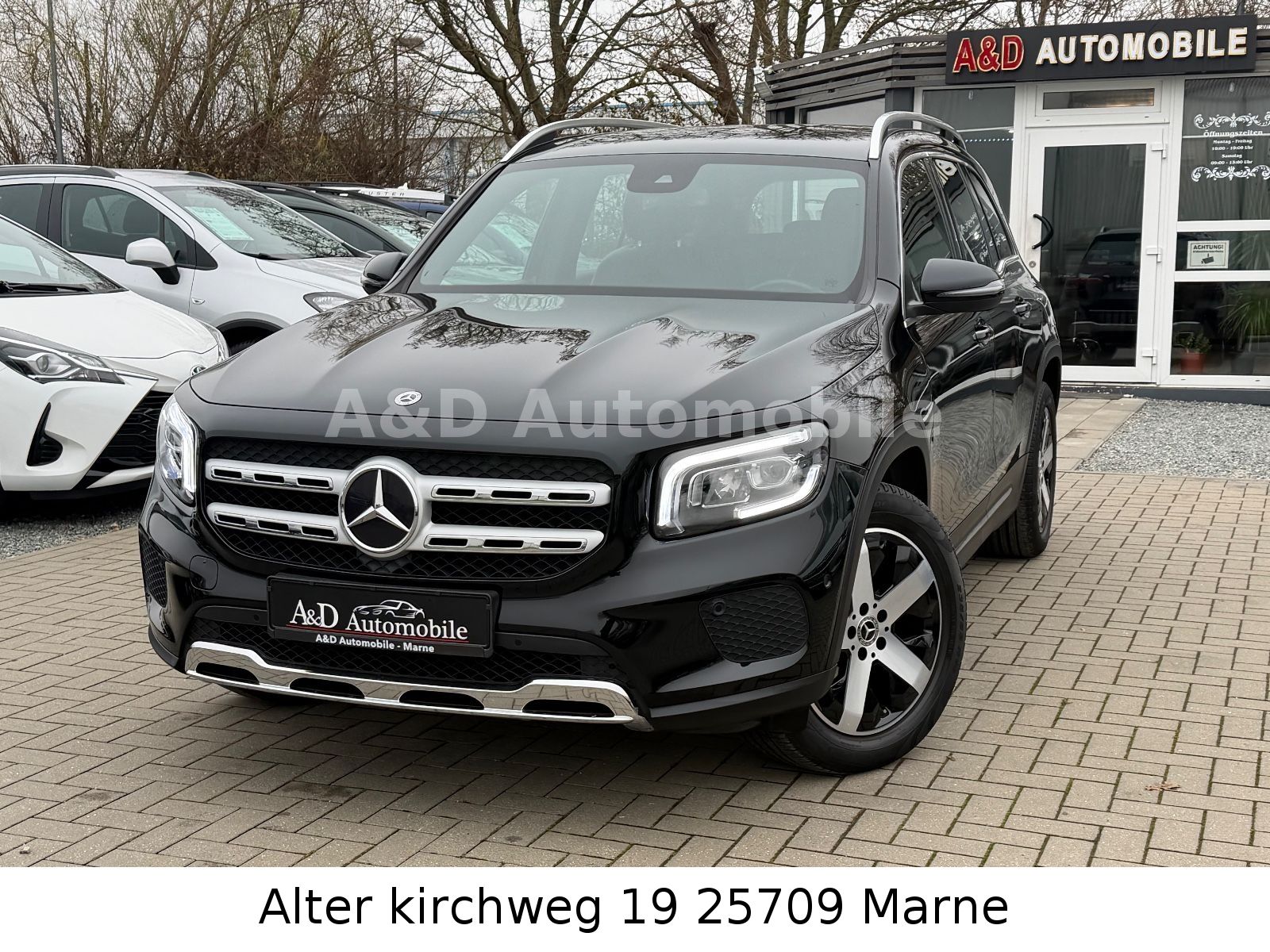 MERCEDES-BENZ GLB 220 d KAMERA SPH SHZ NAVI LED PDC BT 1HAND
