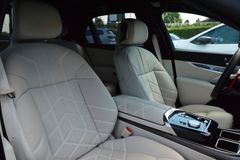 BMW M760 – 23 / 24