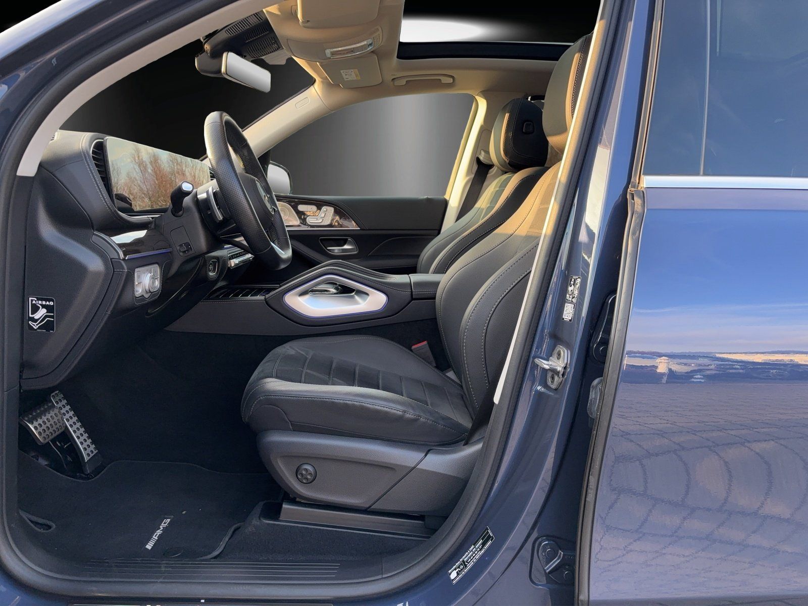 Fahrzeugabbildung Mercedes-Benz GLE350de AMG Prem DISTR Pano AIRMATIC 4xel.Sitze