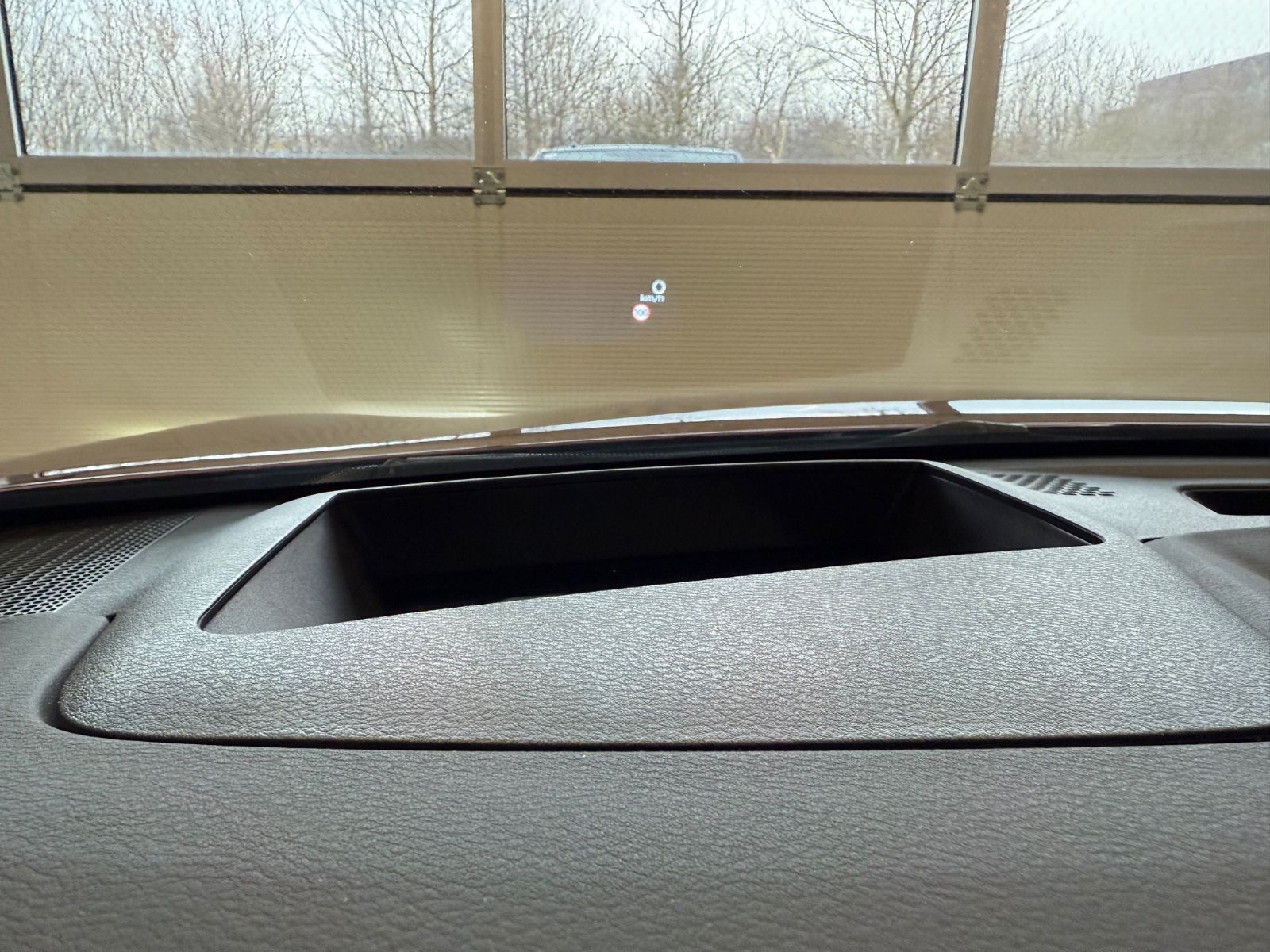 Fahrzeugabbildung Nissan Qashqai Tekna - Pano, HeadUp, Teilleder