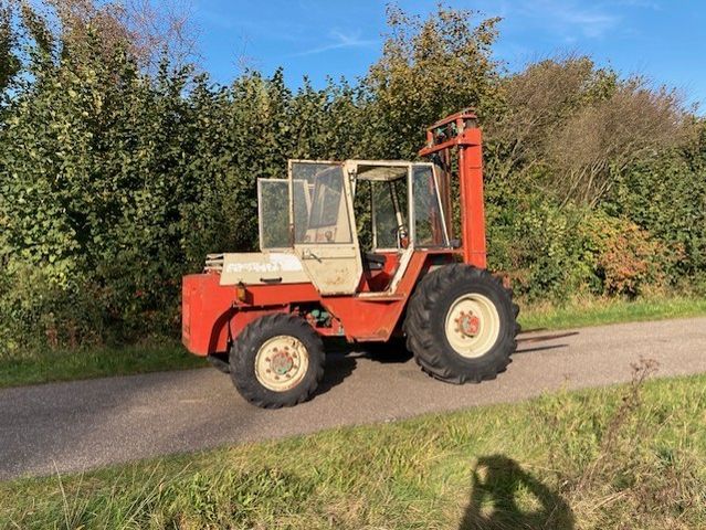 Manitou 4RM26 Gelandestapler Allrad 4x4