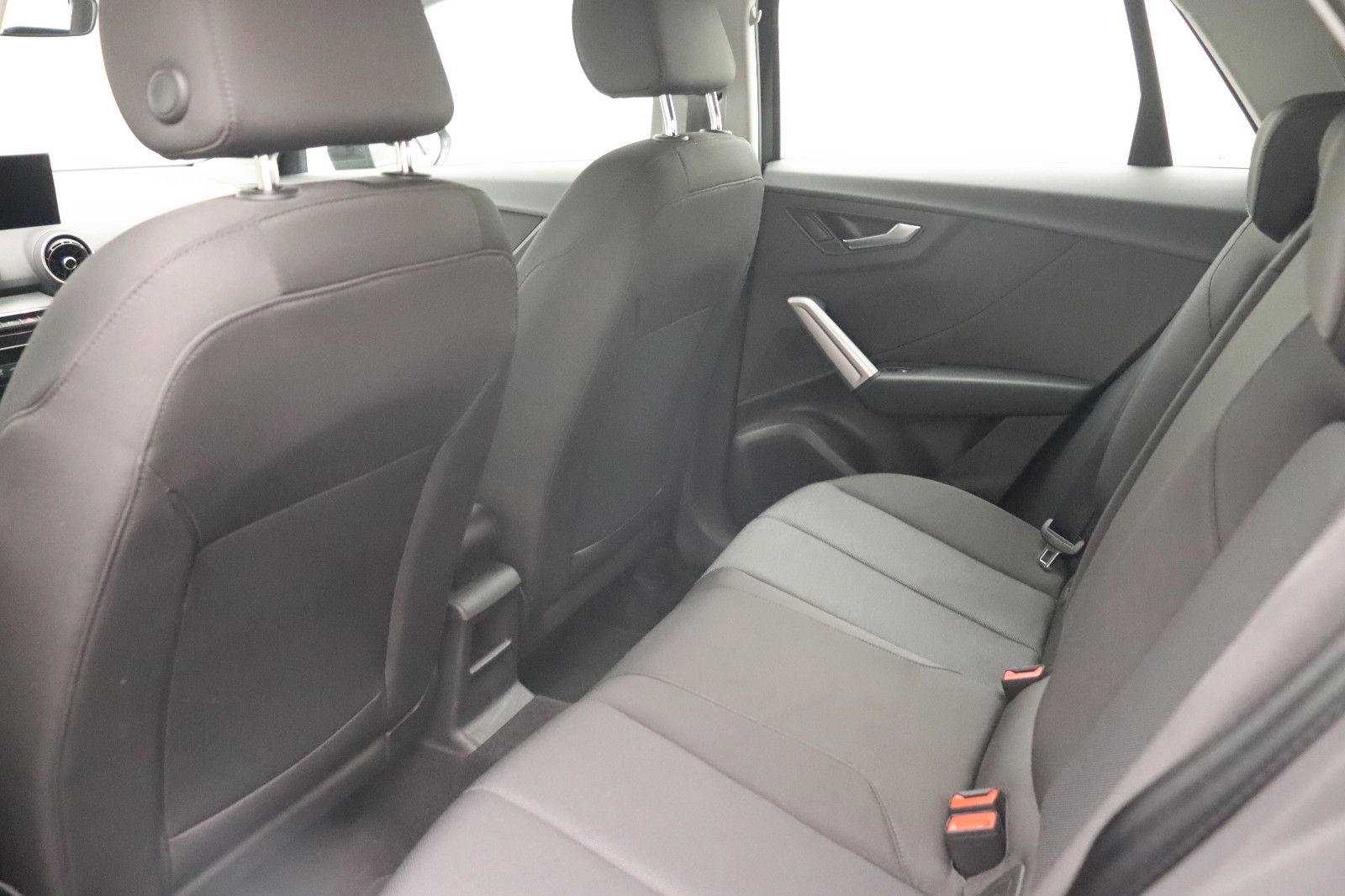 Fahrzeugabbildung Audi Q2 30 TFS Navi Kamera LED ACC