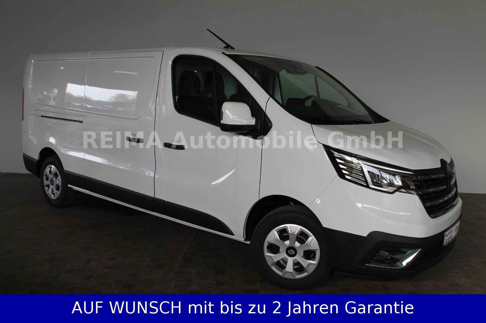 Fahrzeugabbildung Renault Trafic Kasten L2/H1 3,0t, LED, AHK, Kamera,Navi