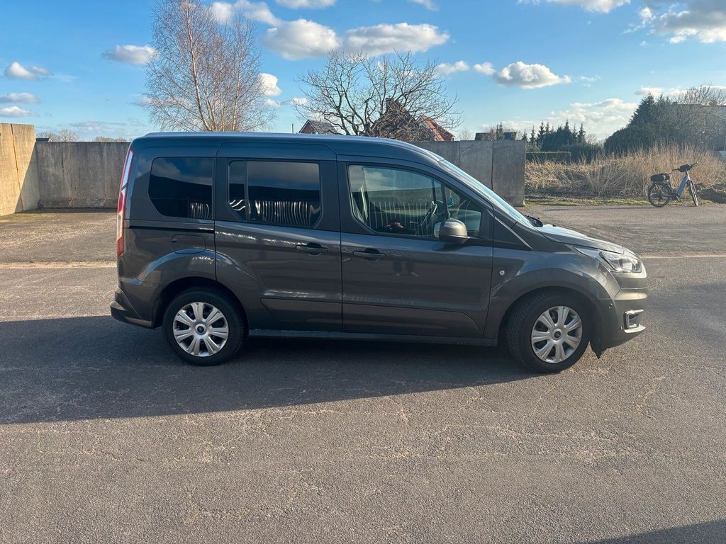 Image of Ford Tourneo Connect