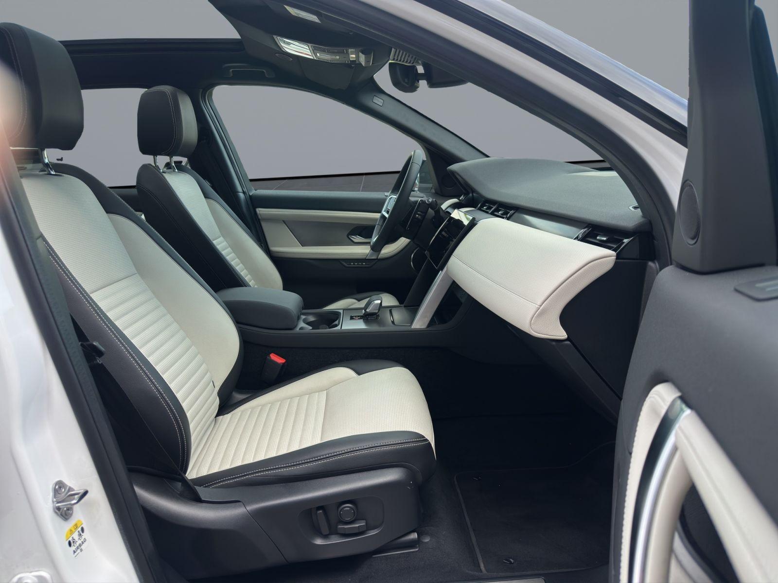 Land Rover Discovery Sport D200 Dynamic SE WinterPack Pano