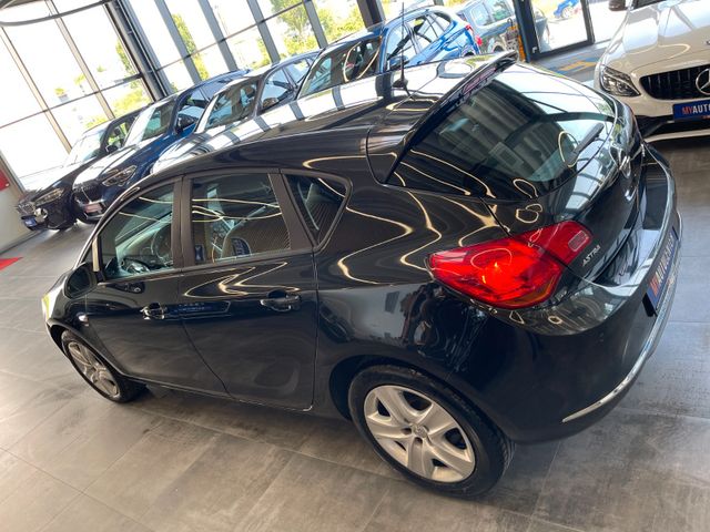 Opel Astra J Lim. 5-trg. Energy *TEMPOMAT*LKHZ*AHK*