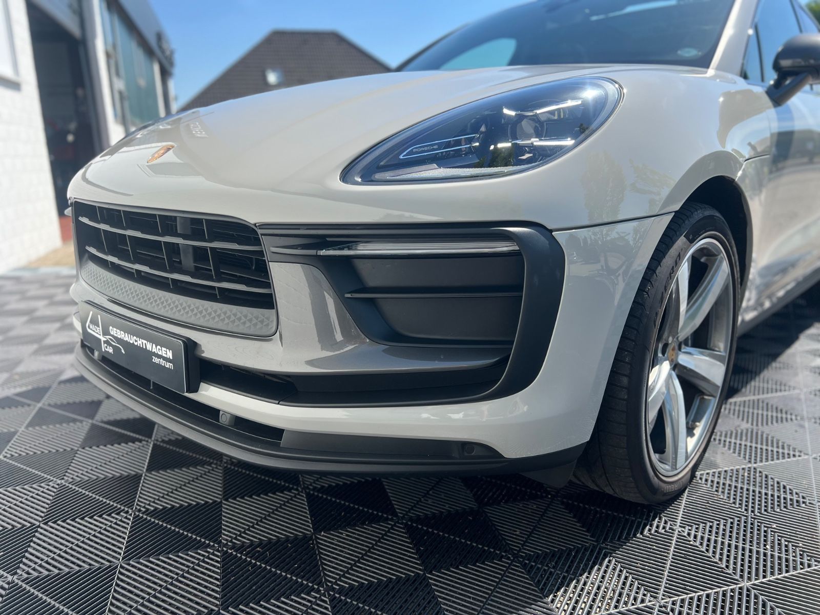 Porsche Macan T*SPORT-CHRONO*LUFTFED*PANO*APPROVED072028 foto 23