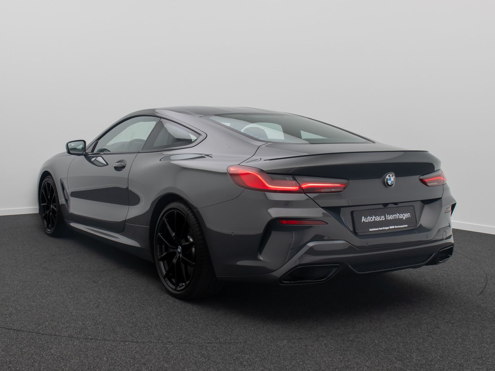 Fahrzeugabbildung BMW 840d xD Coupé B&W 360° SoftCl DisplKey Laser 20"