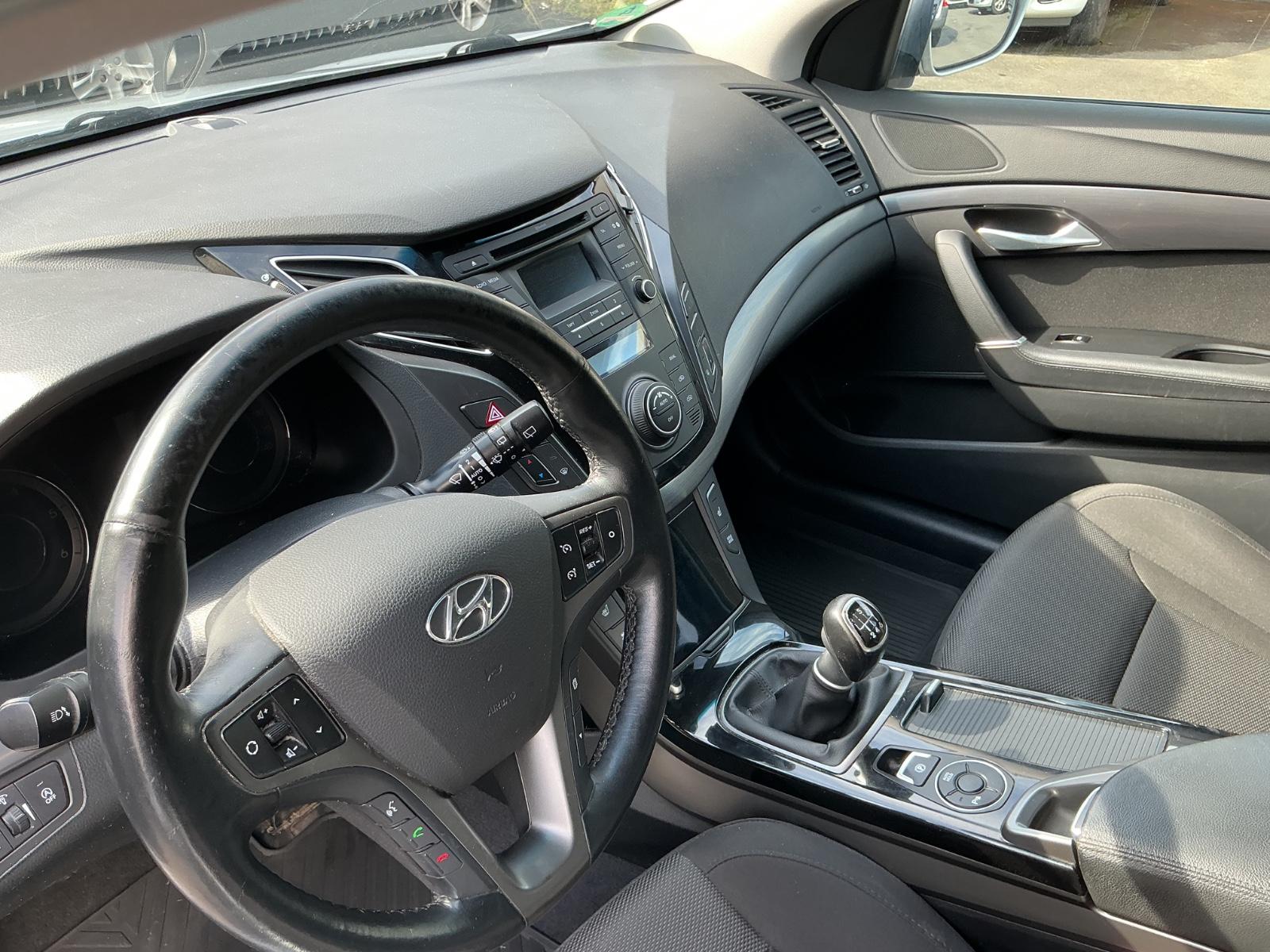 Kia ANDERE Ceed Sportswagon Vision