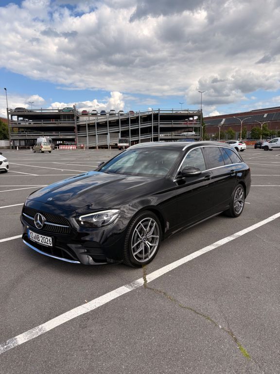 Image of Mercedes-Benz E 220