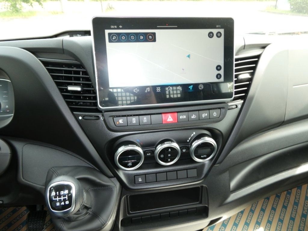 Fahrzeugabbildung Iveco Daily 35S18HD Doppelkabine Standheizung