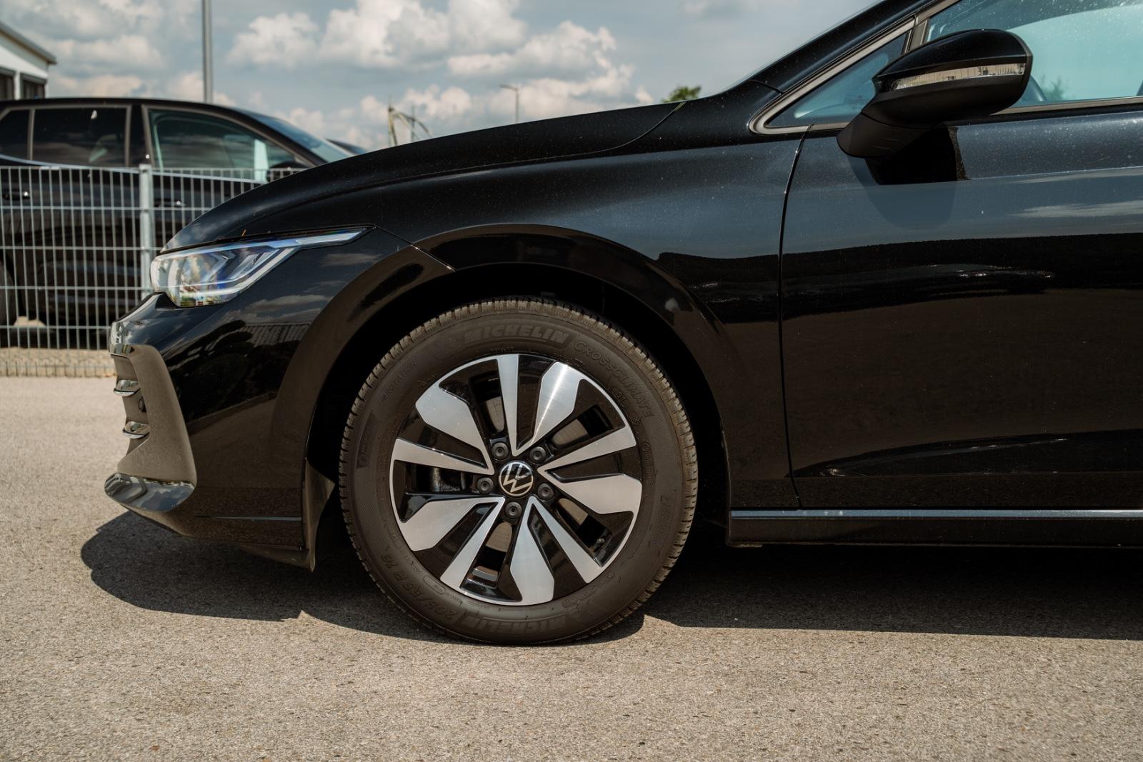 Volkswagen Golf VIII Variant 1.5 eTSI 85 kW Goal Kamera, миниатюра 29