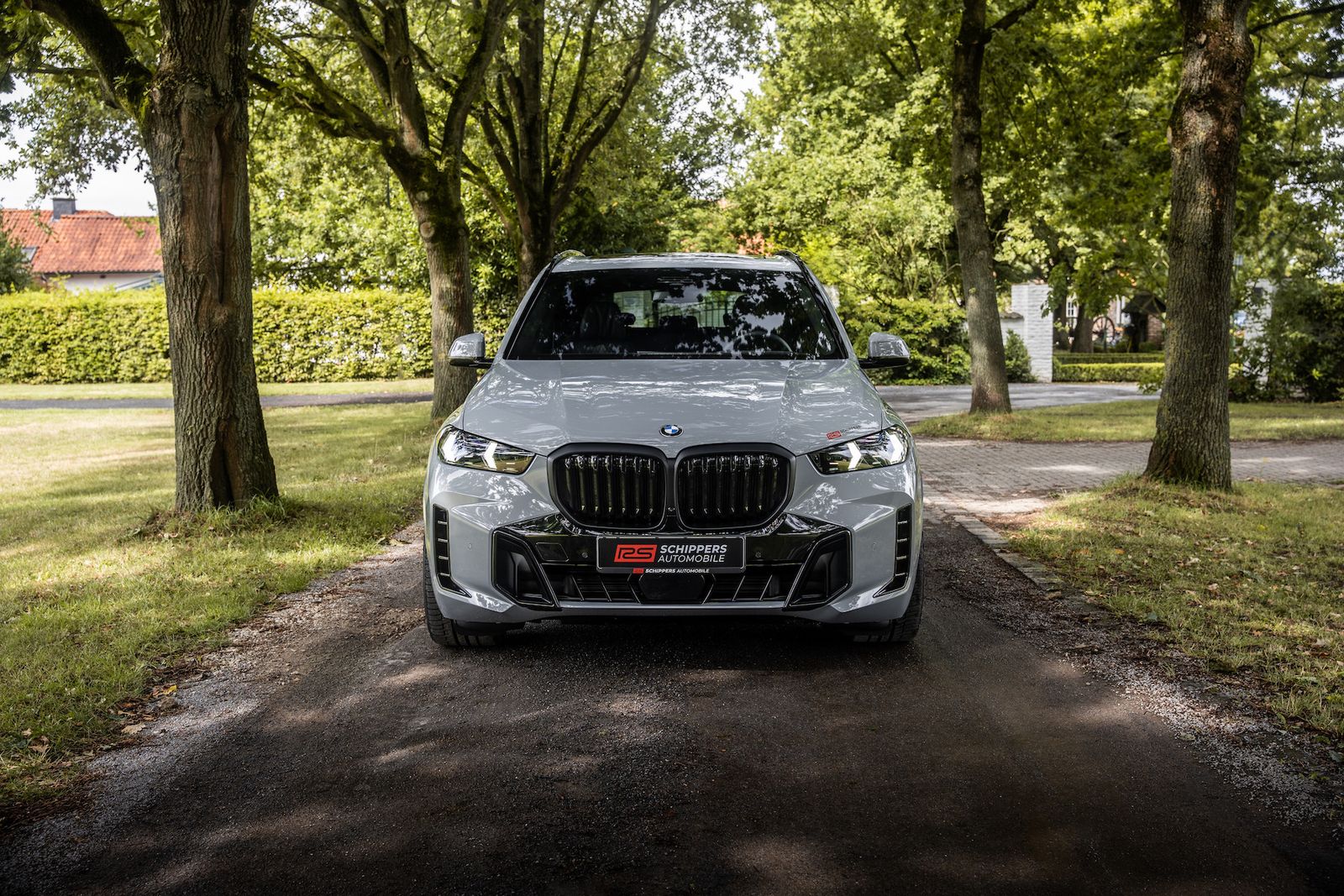 Fahrzeugabbildung BMW X5 40d xDrive M-SPORT PRO|AHK|CARBON|LUFT|ICONIC