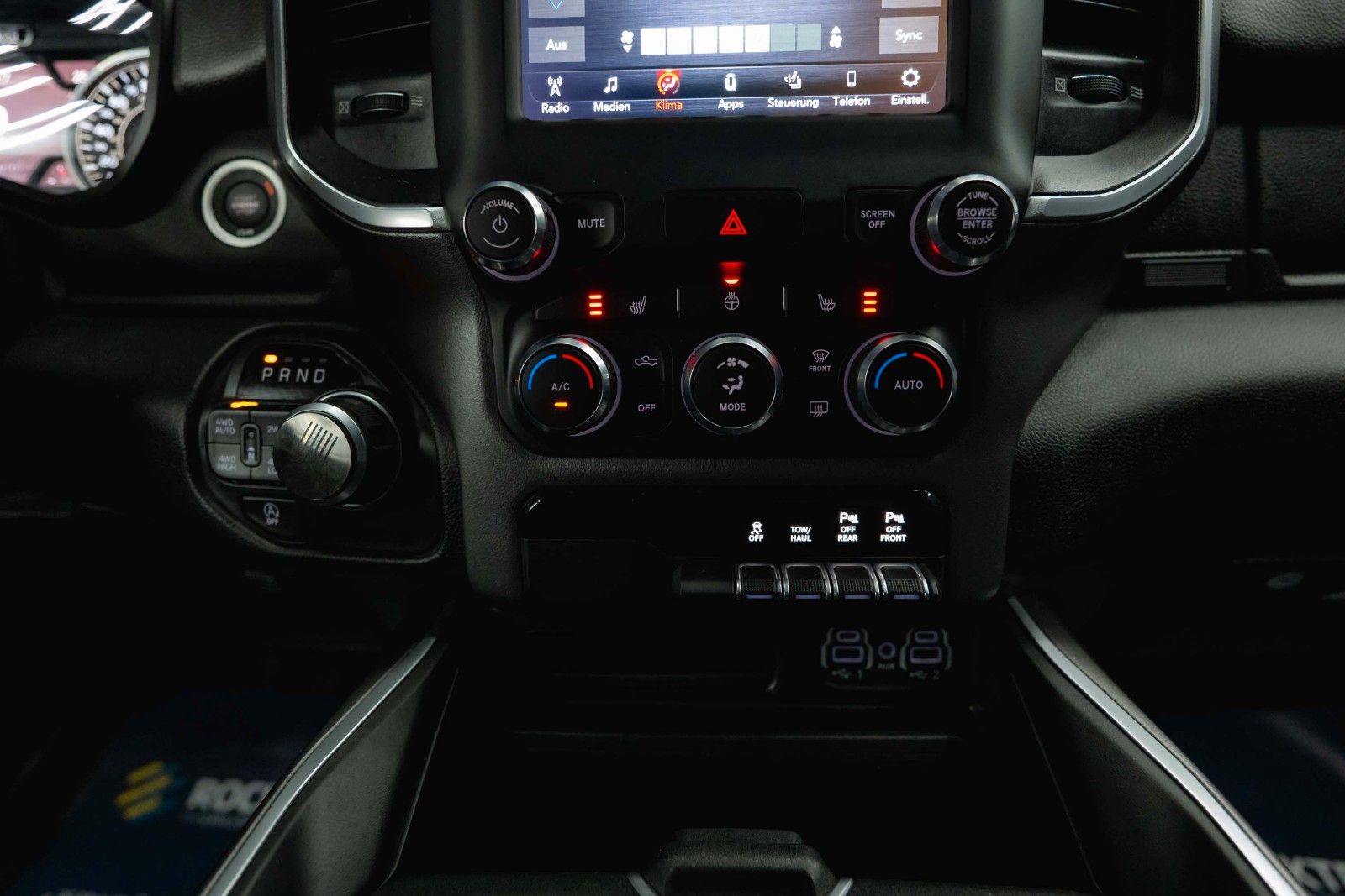 Fahrzeugabbildung Dodge RAM 5.7 V8 HEMI 4x4 LIMITED Blue Edition Offroad