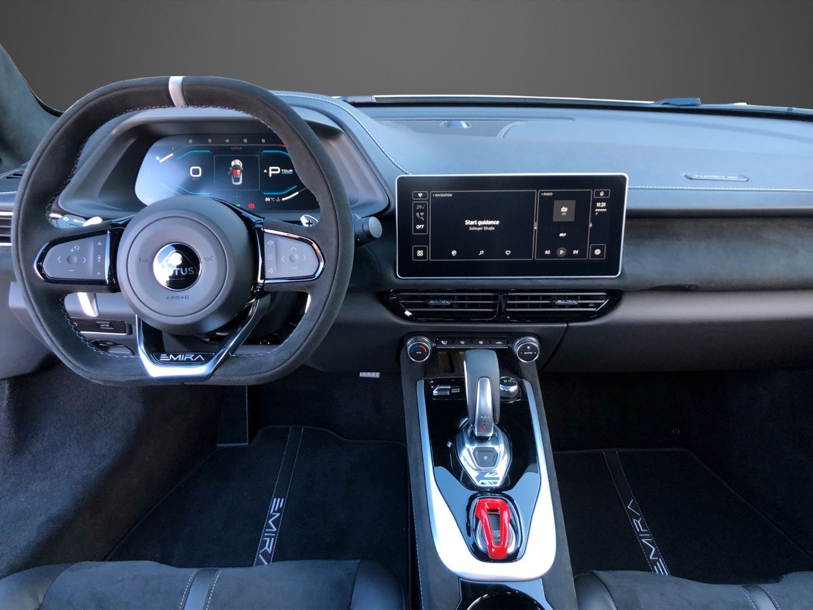 Fahrzeugabbildung Lotus Emira i4 Turbo SE Lotus Wuppertal