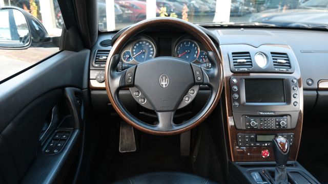 Fahrzeugabbildung Maserati Quattroporte 4.7 V8 S Automatik