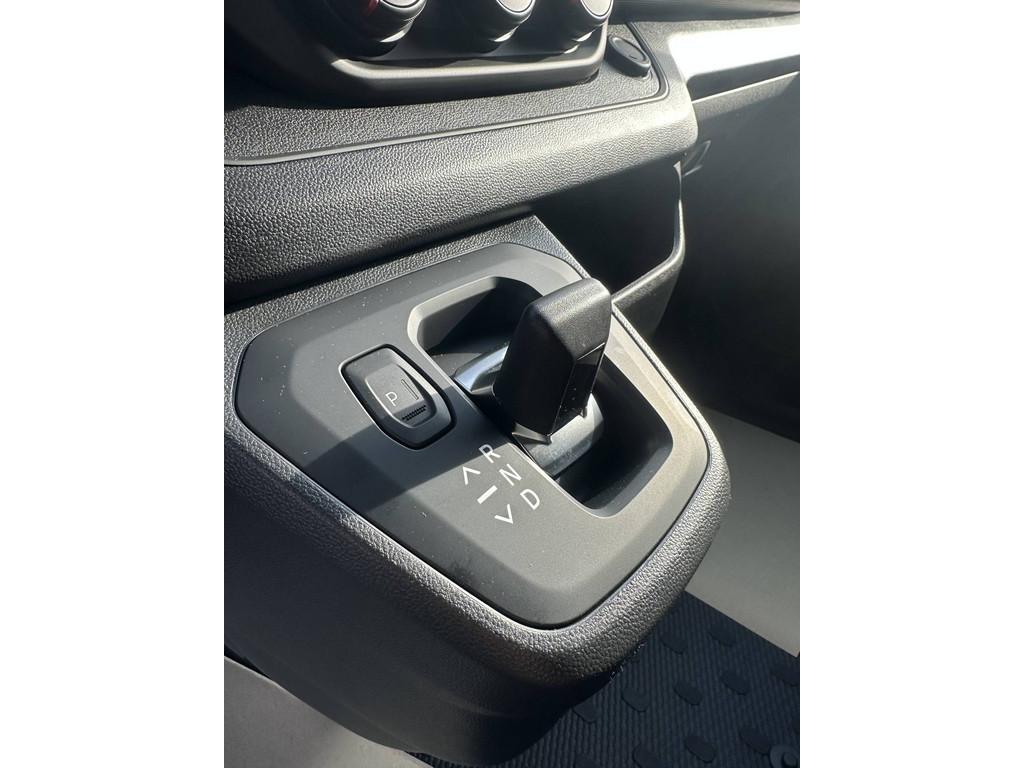 Nissan PRIMASTAR N1 KOMBI6 L2H1 3,0T DCI170 AT ACENTA 2