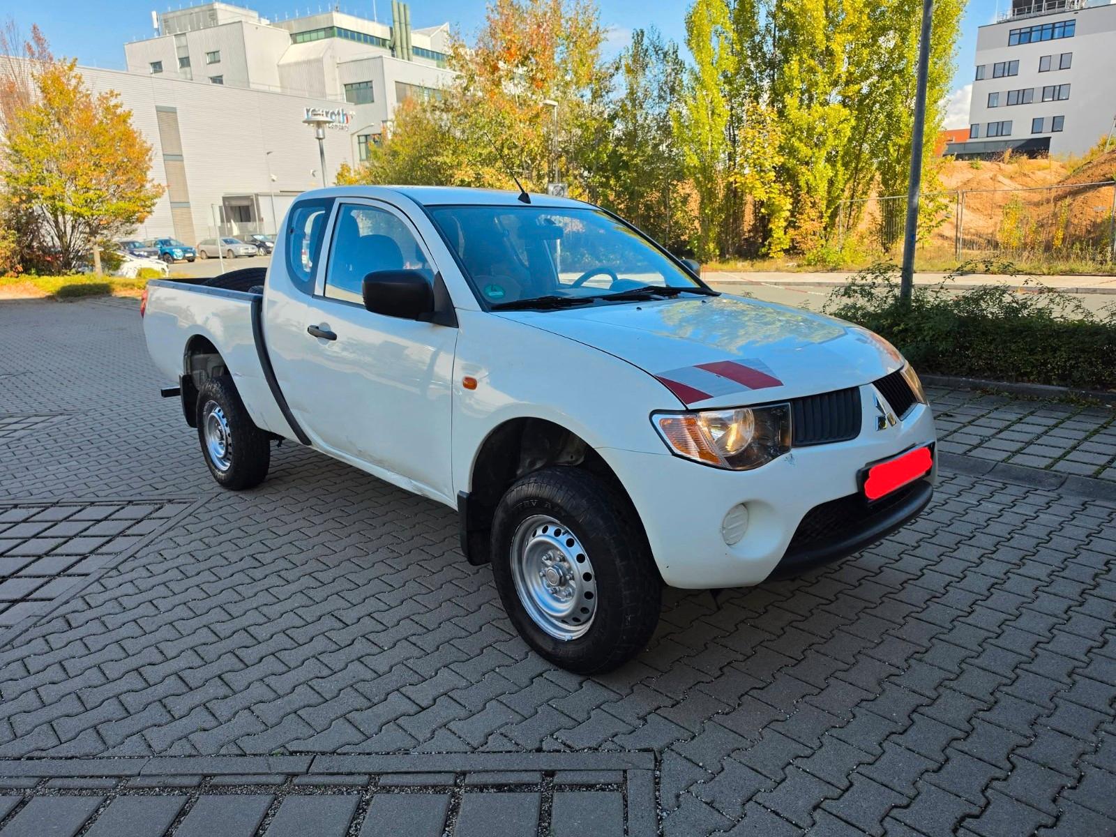 Mitsubishi L200 2.5Di-D 1.5Cab Klima Standheizung Tüv03/27