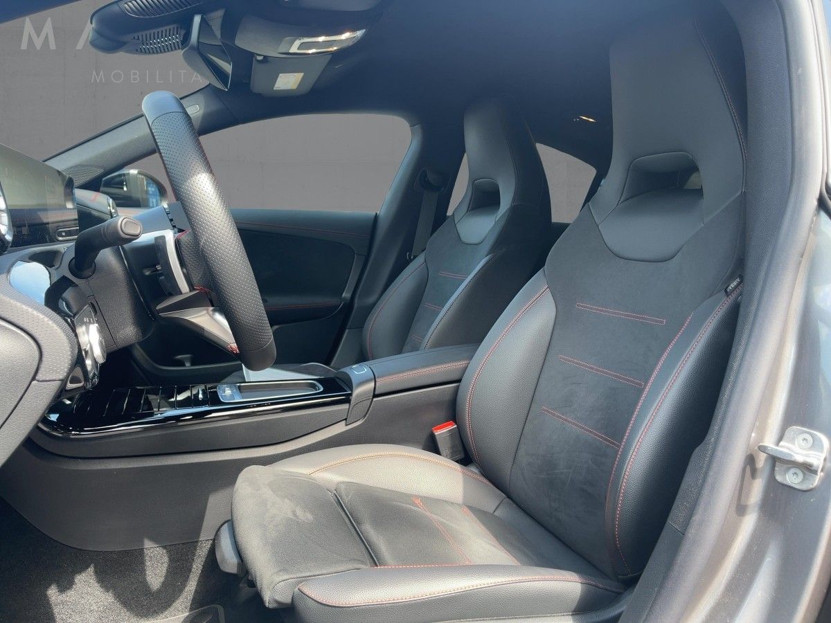 Fahrzeugabbildung Mercedes-Benz CLA 200 Coupe AMG/Night/360°/LED/AHK