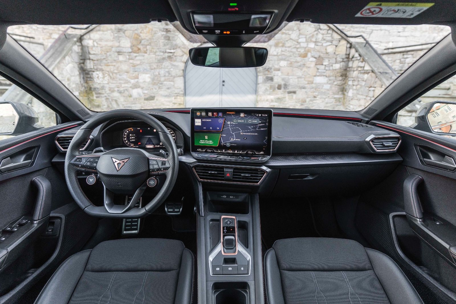 Fahrzeugabbildung CUPRA Leon Sportstourer 1.5 eTSI ACC LED TOTW CARPLAY