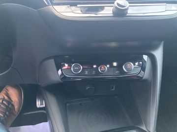 Opel CORSA GS LINE 5T 1.2 AT8 SS