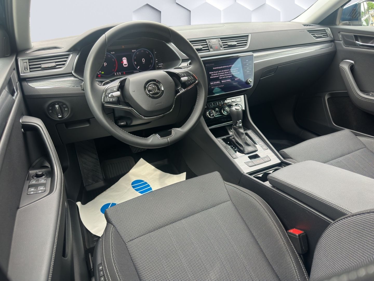 Superb Combi Style 1.5 TSI 110KW DSG AHZV FrontA