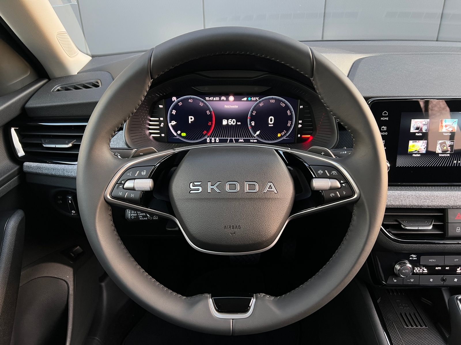 Fahrzeugabbildung SKODA Kamiq Drive 1.0 TSI DSG *AHK, Matrix, ACC, Smart