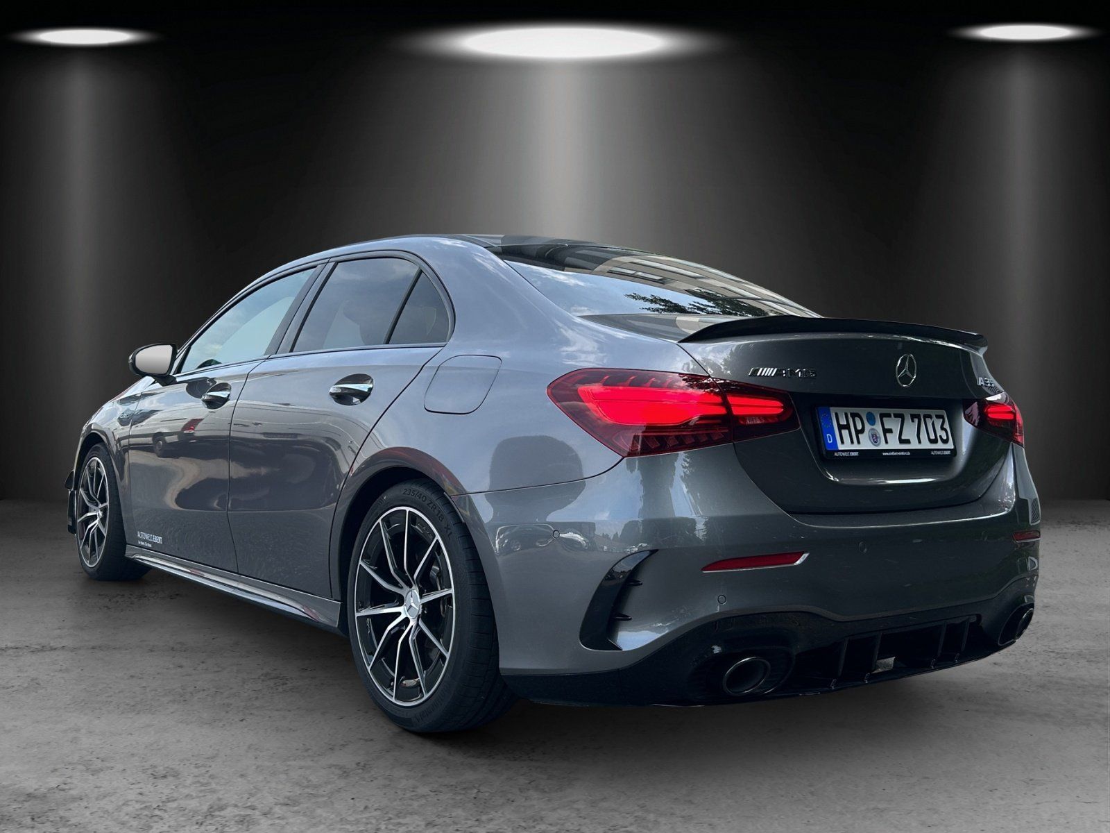 Fahrzeugabbildung Mercedes-Benz Mercedes-AMG A 35 4M Limousine+PSD+Keyless-GO