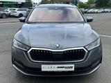 Skoda Octavia Combi Tour 2,0 TDI  AHK/NAVI - Skoda Octavia: Kombi