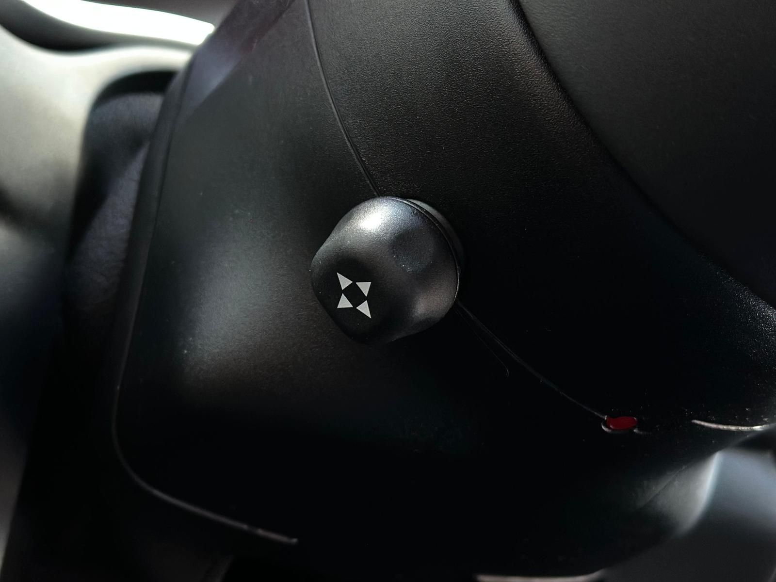 JEEP Grand Cherokee 6.4 HEMI SRT 4x4* BIXEN#AHK#PANO - Image 21