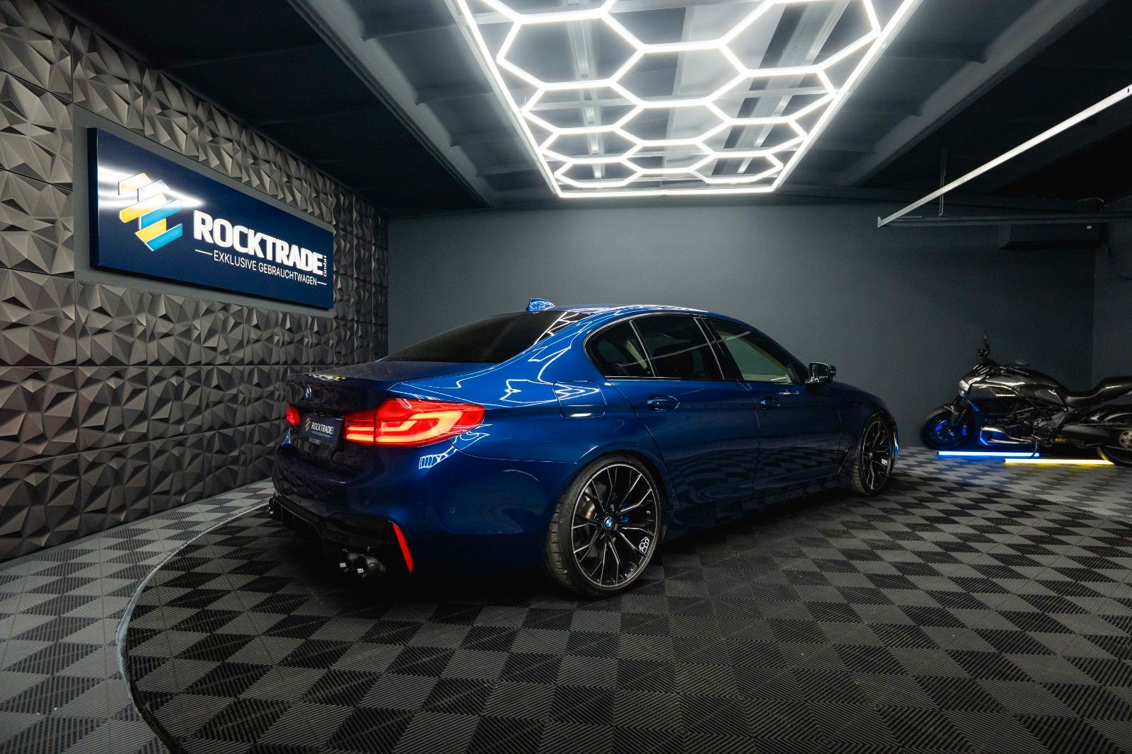 Fahrzeugabbildung BMW 540i xDrive M-Sport Performance Shadow *ACC*LED*