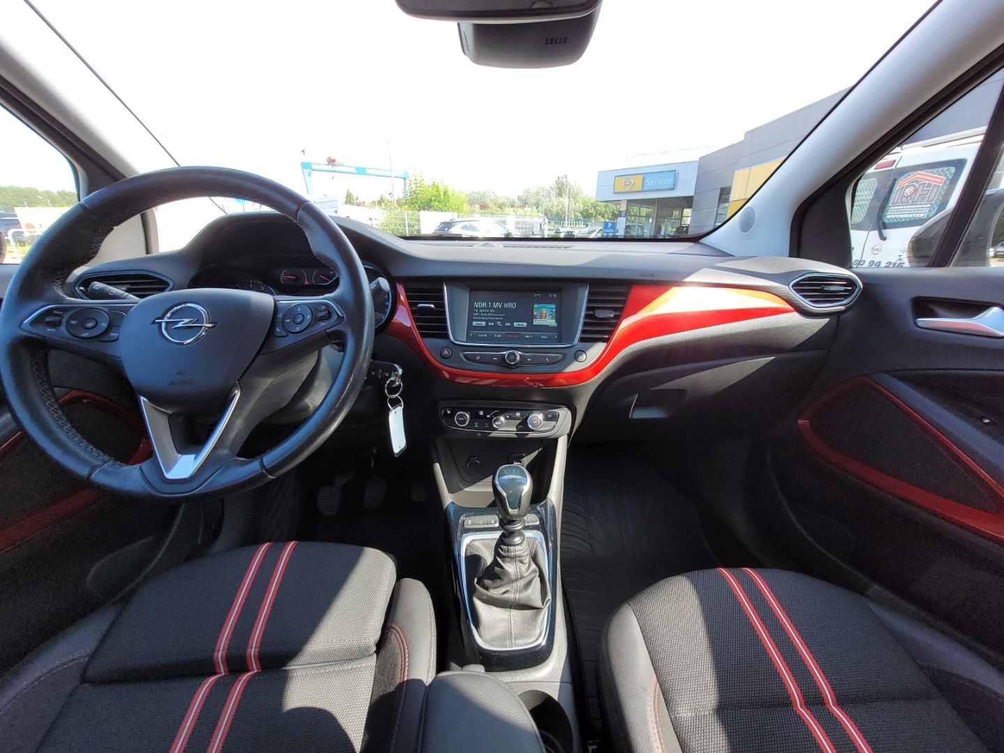 Fahrzeugabbildung Opel Crossland GS Line SHZ+LHZ+PDC+Allwetterreifen