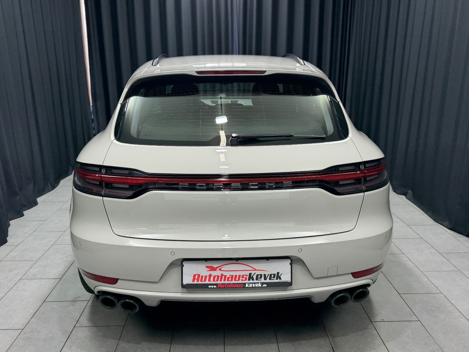 Fahrzeugabbildung Porsche Porsche Macan S |360°|AHK|Dt.-FAHRZEUG