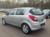Opel Corsa D 1.2i - Opel Corsa aus 2009: 1.2