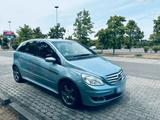 Mercedes-Benz Mercedes B200 Sport Tourer w245 103w/140ps - Mercedes-Benz W140 mit Diesel-Antrieb