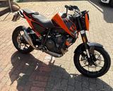KTM Duke 690 - KTM 690