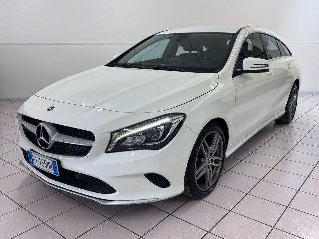 MERCEDES-BENZ M.B. CLA Shooting Brake 200 d 4Matic Automatic