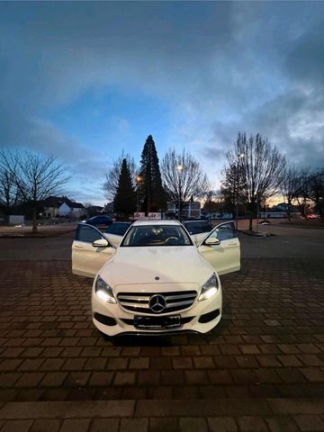 MERCEDES-BENZ Mercedes Benz C200d- sehr gepflegt 13.800