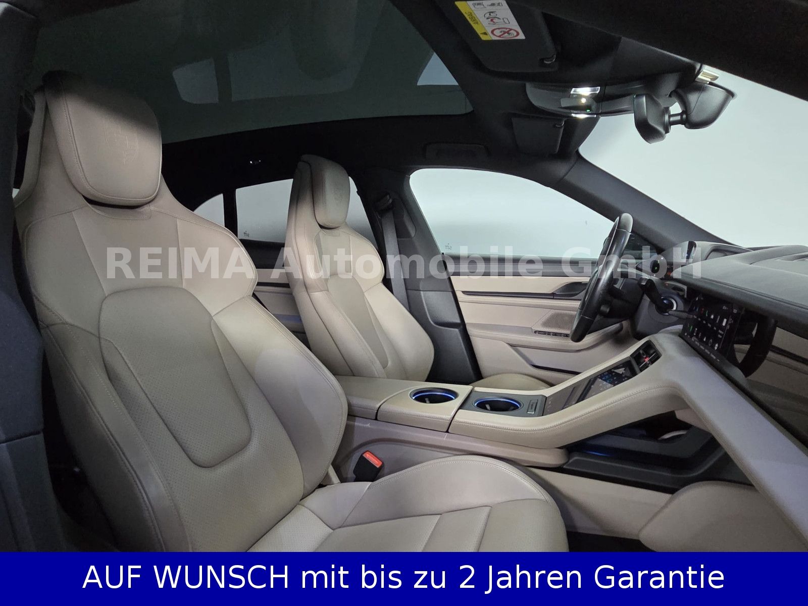 Fahrzeugabbildung Porsche Taycan Cross Turismo 4, Pano, 93KWH, SOH 93,7%