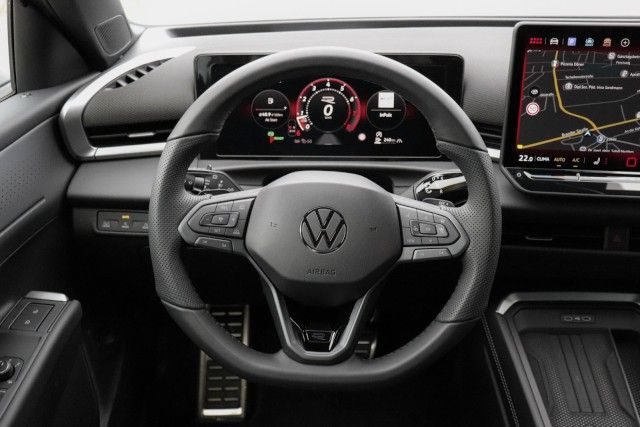 Volkswagen T-Roc R-Line 1.5 l eTSI DSG Easy Open WiRä foto 5