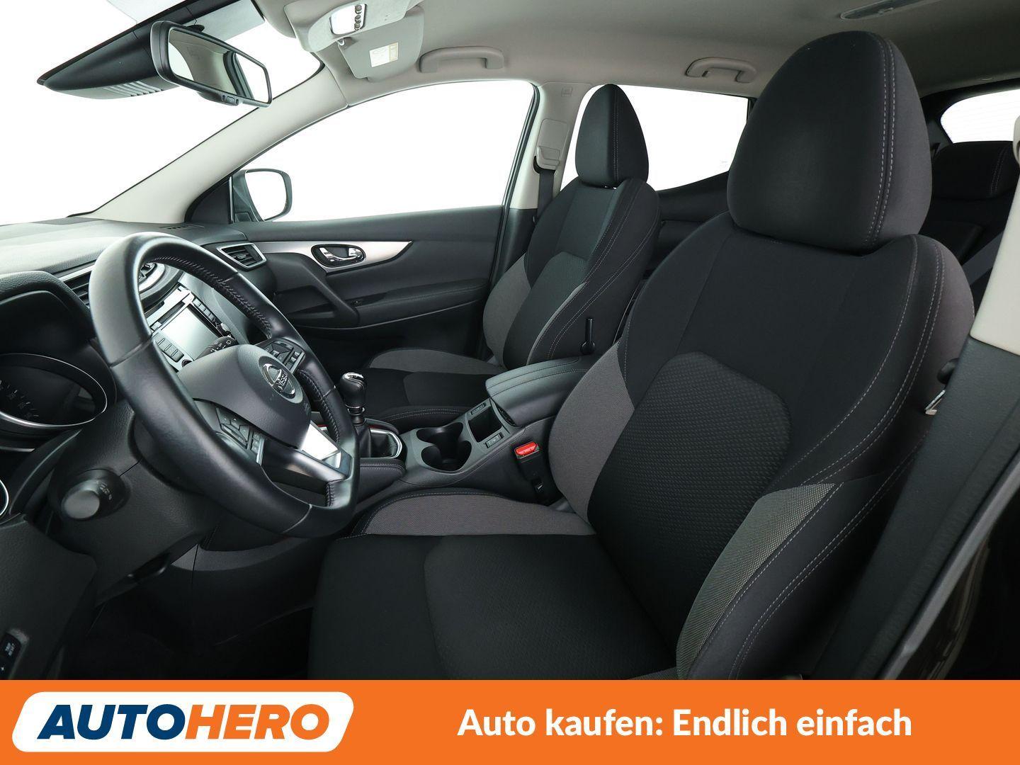 Nissan Qashqai 1.3 DIG-T N-Connecta *NAVI*LED*TEMPO*CAM