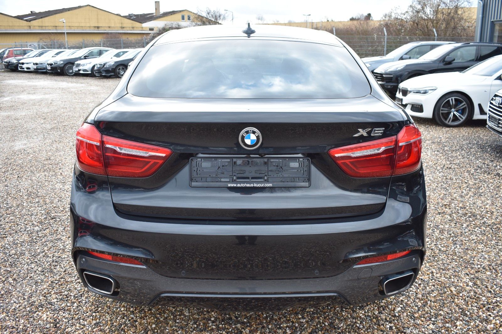 Fahrzeugabbildung BMW X6 xDrive 30 d M Sport Keyless-Go GSD HUD