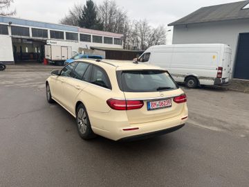 Mercedes E 200 - 6