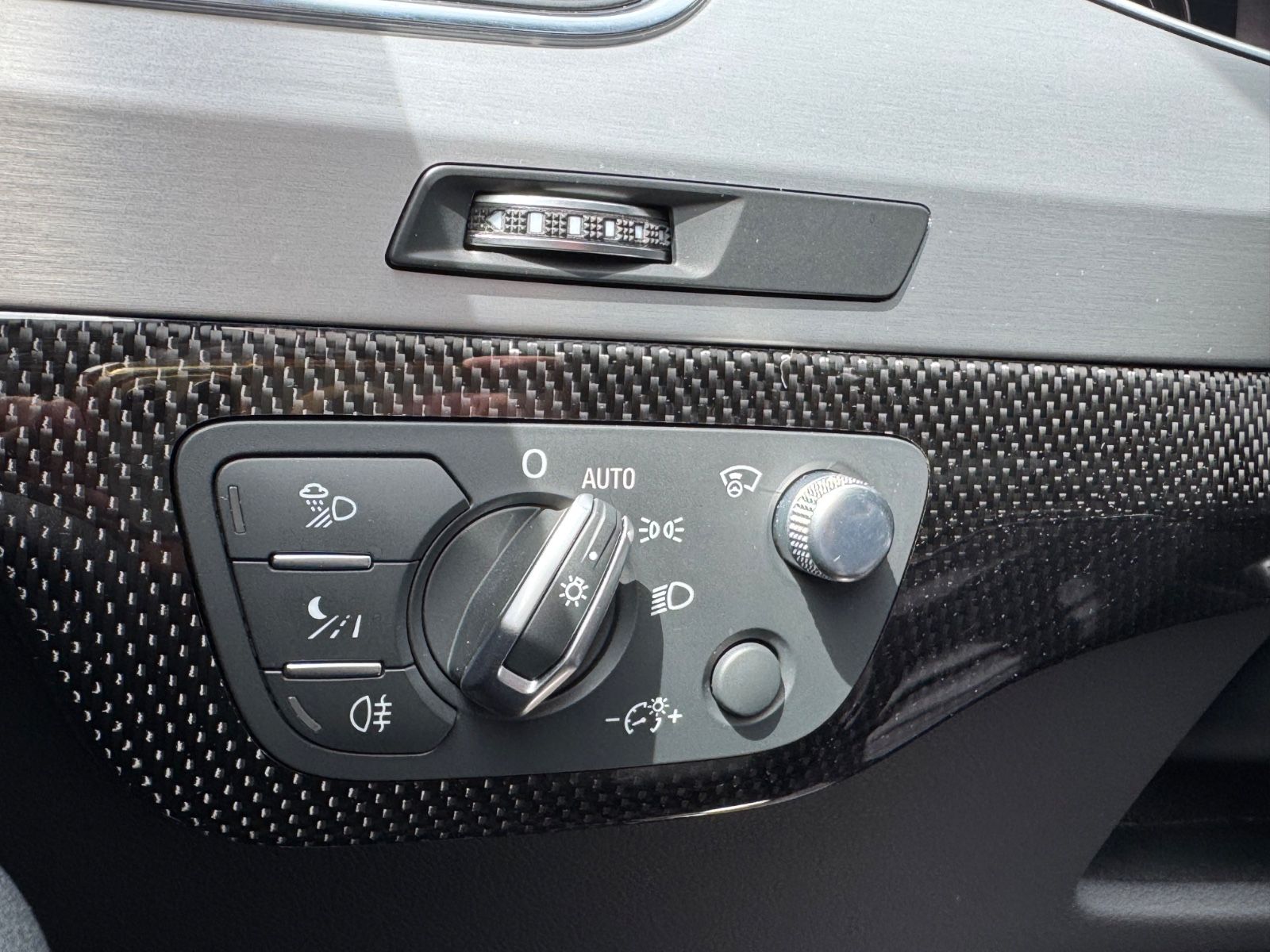 Fahrzeugabbildung Audi SQ7/RAUTEN-SITZE/PANO/AHK/360°Cam/Carbon/BOSE/