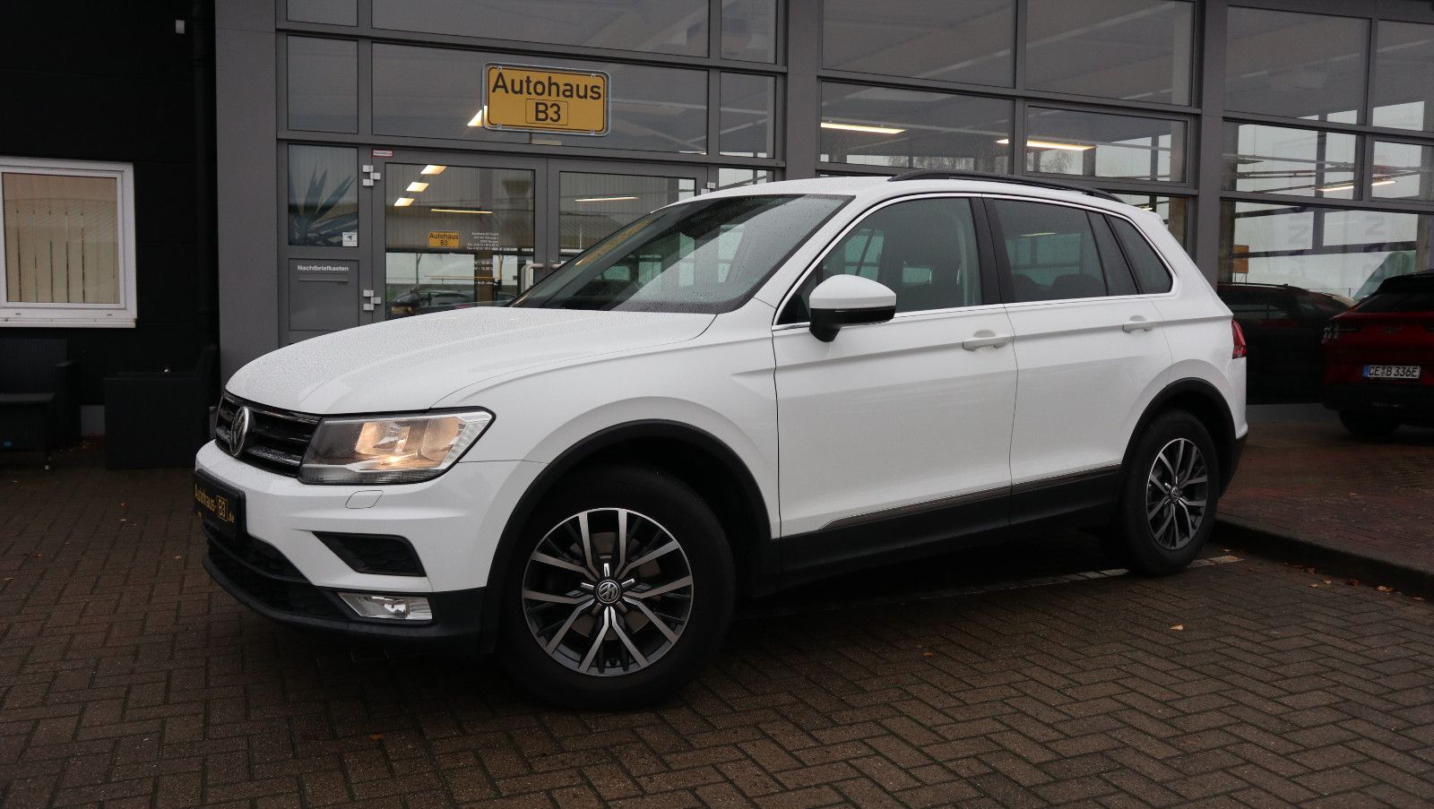 VW Tiguan Comfortline Navi AHK ACC Winter Paket