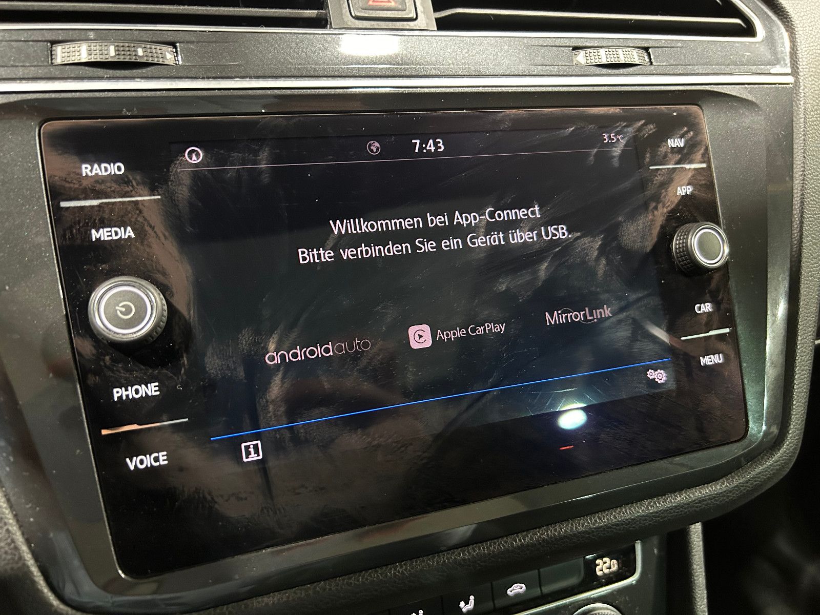 Fahrzeugabbildung Volkswagen Tiguan Highline BMT/PANO/ACC/APPLE/ALCANTARA/KAM
